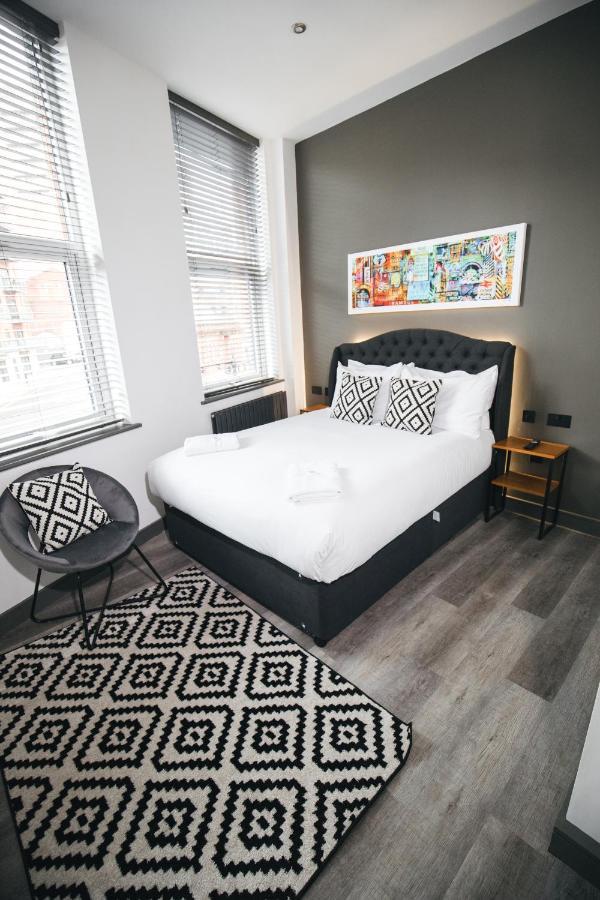 Bed & Breakfast Black Lion Manchester 4*