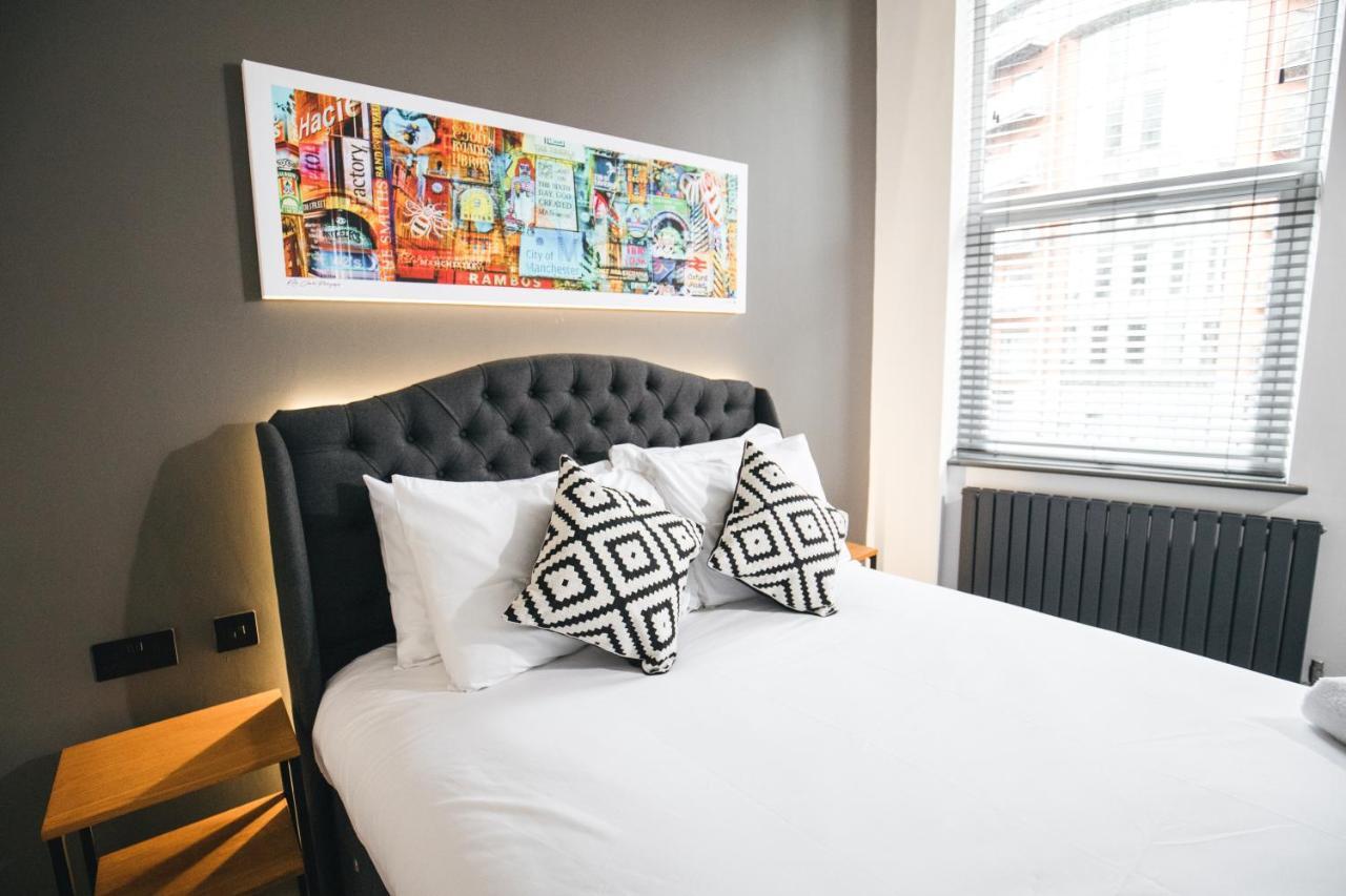 Bed & Breakfast Black Lion Manchester 4*